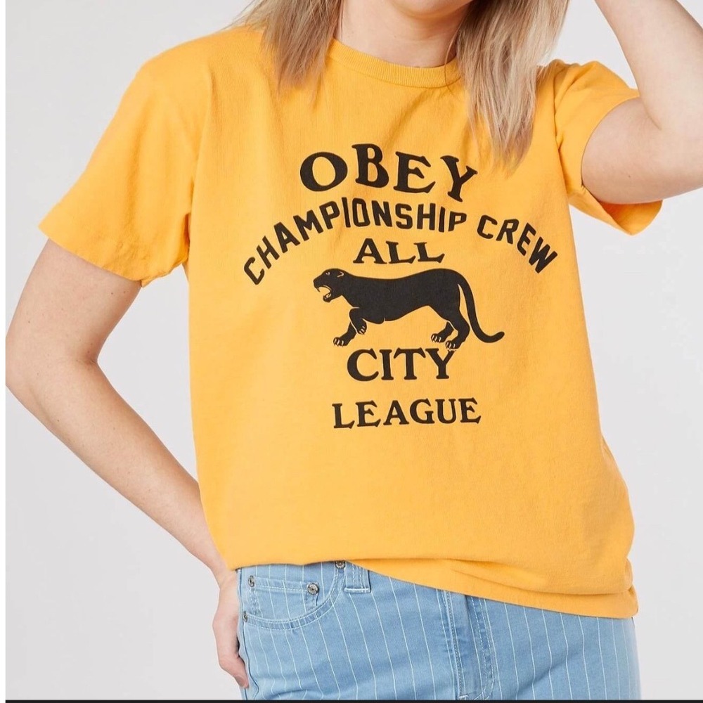Obey Championship Crew All City League Panther Graphic T-Shirt Yellow Womens S